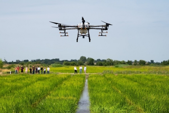 Még lehet jelentkezni a Szarvason induló növényvédelmi drónpilóta képzésre